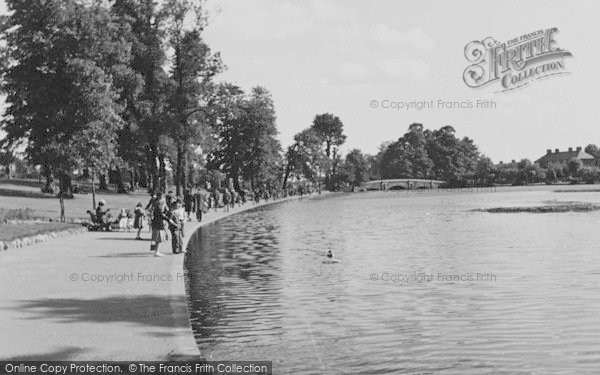 Photo of Romford, The Lake, Raphael Park c.1950