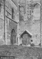 The Abbey, The Abbess Door And Crucifix 1932, Romsey