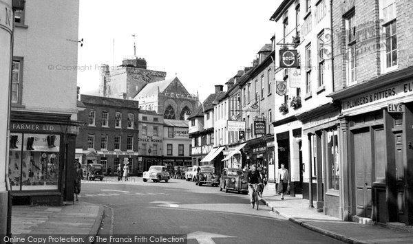 Photo of Romsey, The Market Place c.1955