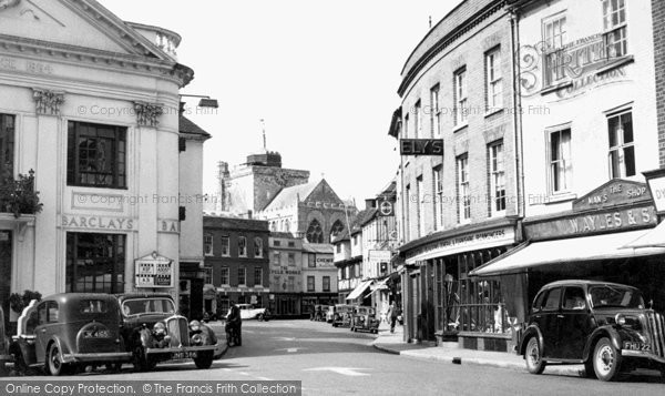 Photo of Romsey, The Market Place c.1955