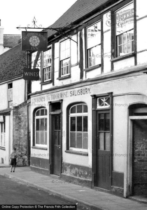 Photo of Romsey, The Tudor Rose Inn c.1955