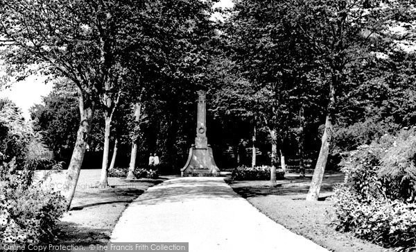 Photo of Romsey, War Memorial Park c.1955
