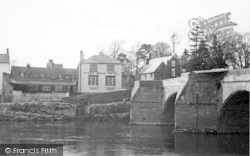 King's Head Hotel And River c.1938, Ross-on-Wye