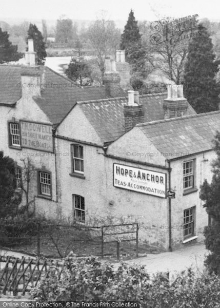 Photo of Ross On Wye, The Hope And Anchor Inn c.1938