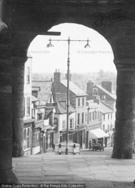 Photo of Ross On Wye, Through The Arch c.1938