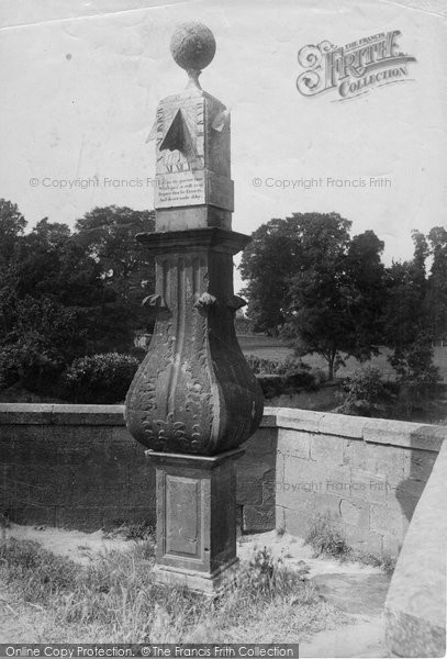 Photo of Ross On Wye, Wilton Bridge, Old Sun Dial 1906