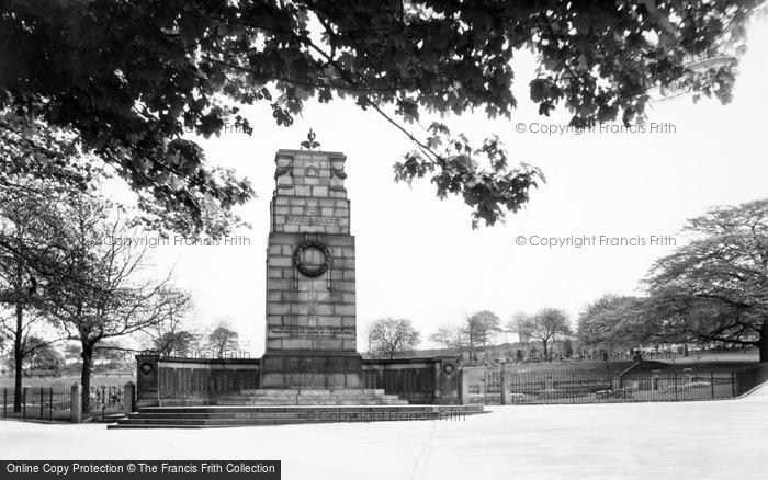 Photo of Rotherham, Clifton Park Entrance c.1955