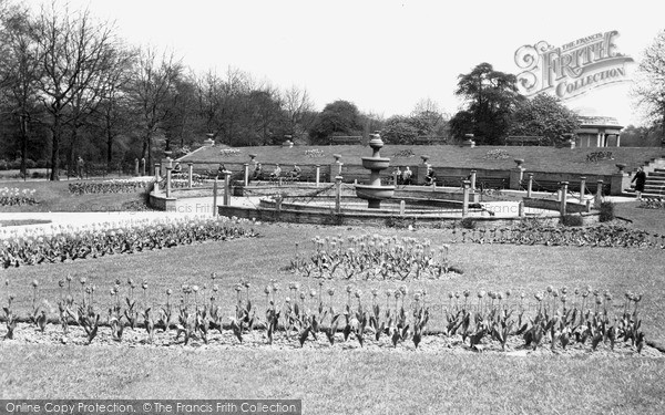 Photo of Rotherham, The Memorial Gardens, Clifton Park c.1955
