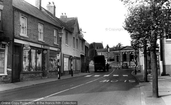 Photo of Rothwell, High Street c.1955