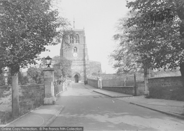 Photo of Rothwell, Holy Trinity Church c.1955