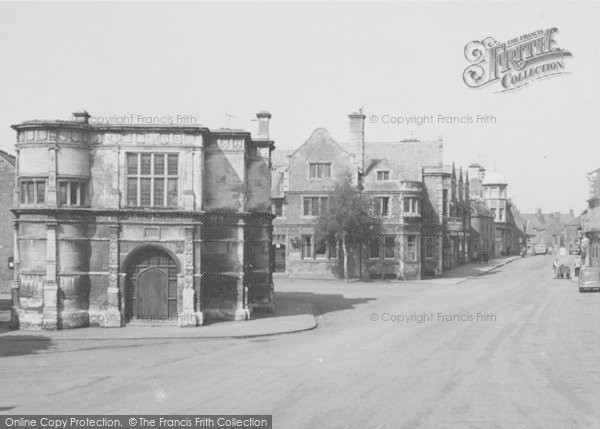 Photo of Rothwell, Market House c.1955