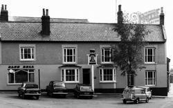 The Blue Bell Inn c.1965, Rothwell