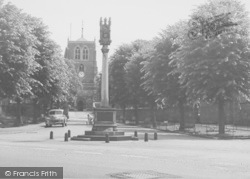 The Memorial And Church Walk c.1960, Rothwell