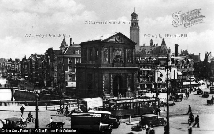 Photo of Rotterdam, Delft Gate Square c.1930