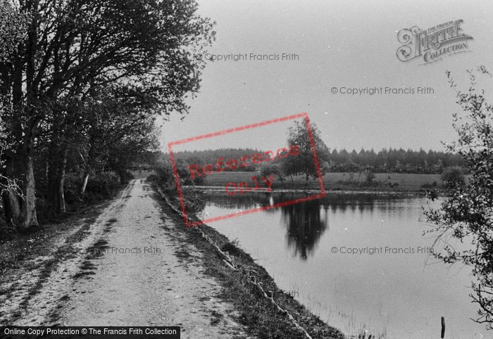 Photo of Rowledge, Lodge Pond 1930