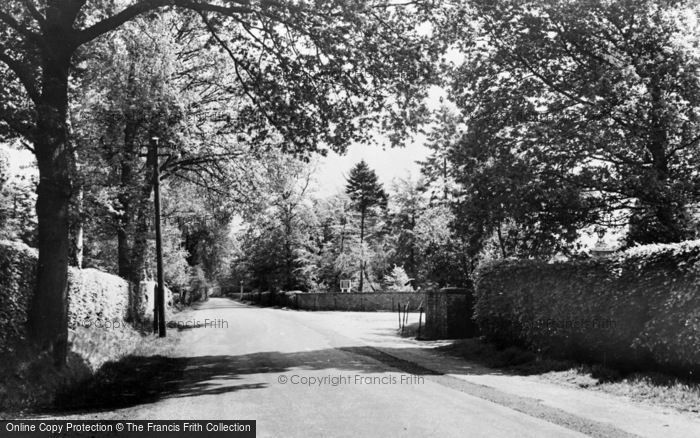 Photo of Rowledge, Long Road c.1960