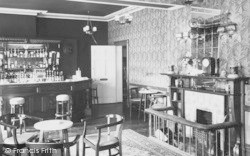 The Cavalier Bar, Rowton Hall Hotel c.1955, Rowton