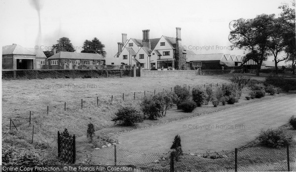 Photo of Roxwell, Dukes Manor c.1960