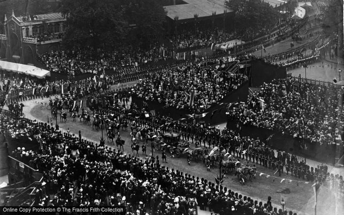 Photo of Royalty, Coronation Of King Edward, Procession In Parliament Square 1902
