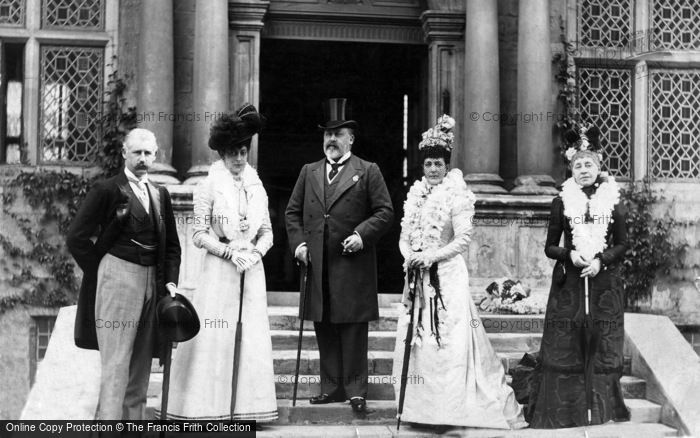 Photo of Royalty, King Edward Vii And Queen Alexandra Visiting The Treasurer's House, York c.1905