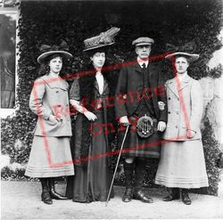Princess Louise And Alexander Duff, Duke And Duchess Of Fife And Their Daughters c.1900, Royalty