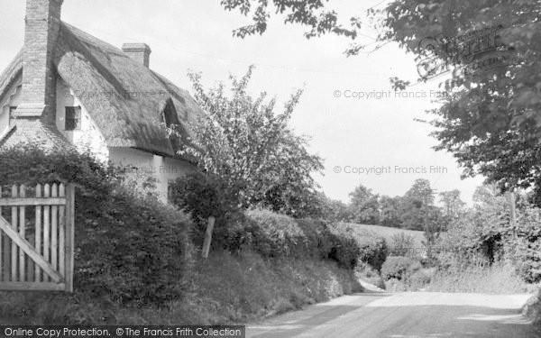Photo of Roydon, Harlow Road c.1955