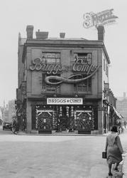 Briggs & Company Shoe Shop, Market Place 1932, Rugby
