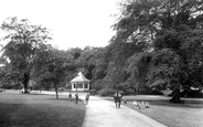Caldecott Park 1922, Rugby