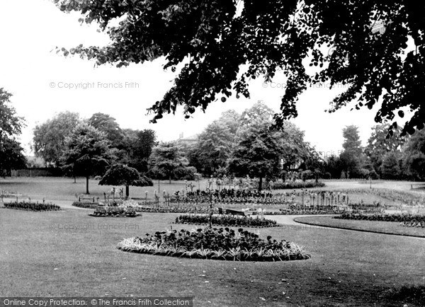Photo of Rugby, Caldecott Park c.1955