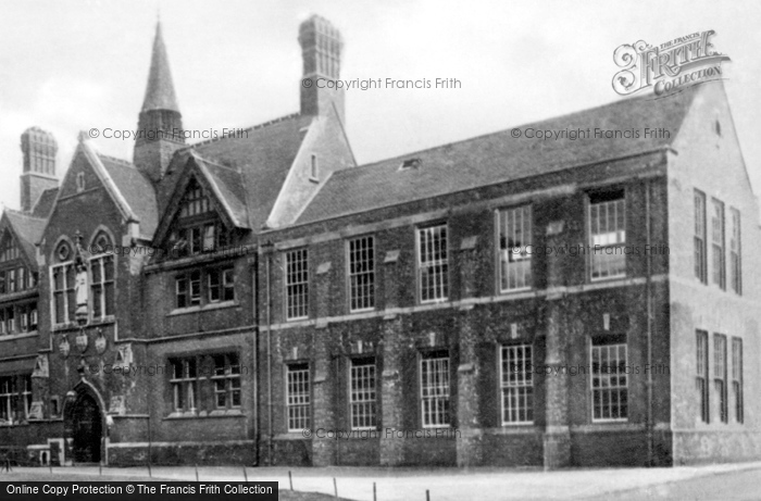 Photo of Rugby, Lawrence Sheriffe School c.1950