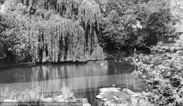 Photo of Ruislip, Manor Pond c.1955