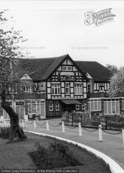 Photo of Ruislip, The Orchard c.1965