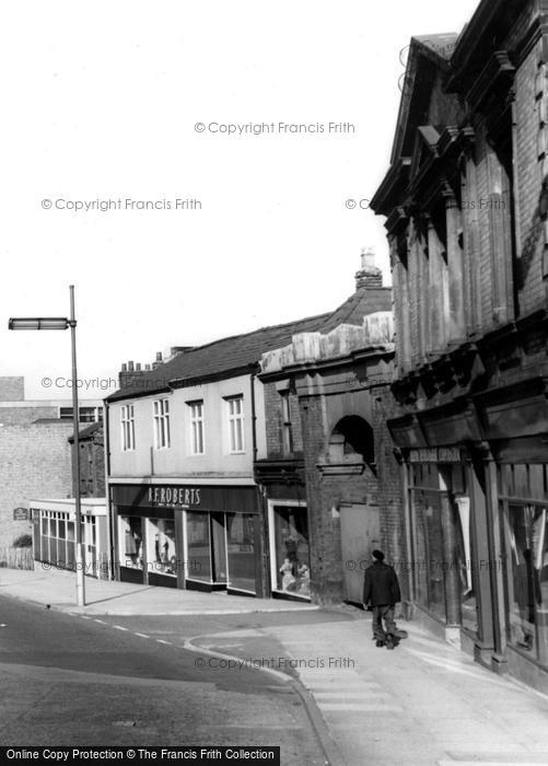 Photo of Runcorn, High Street c.1965