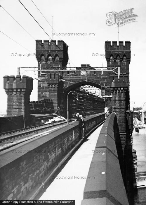 Photo of Runcorn, Runcorn Widnes Railway Bridge c.1961