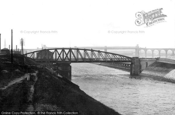Photo of Runcorn, Swing Bridge and Canal 1900