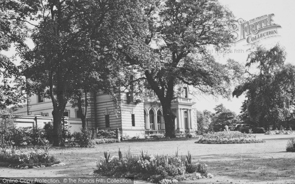 Photo of Runcorn, Town Hall c.1955
