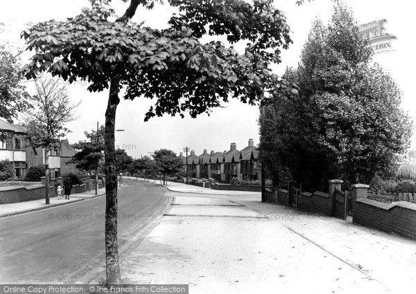 Photo of Runcorn, Victoria Road c.1955
