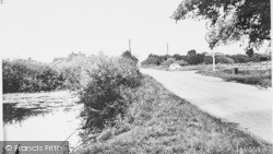 The Pond c.1965, Ruscombe