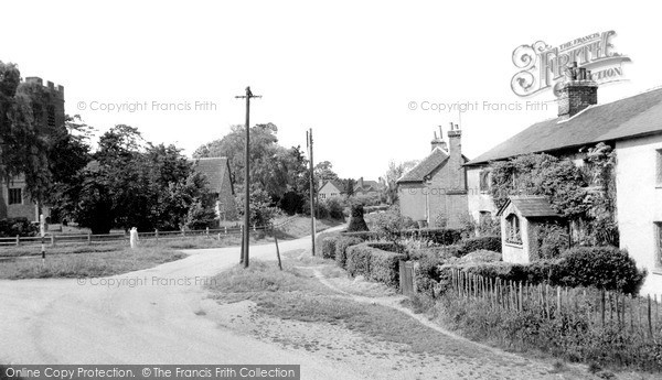 Photo of Ruscombe, Village c.1960