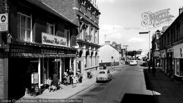 Photo of Rushden, High Street 1966
