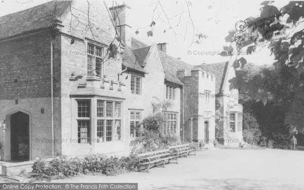 Photo of Rushden, Rushden Hall c.1960