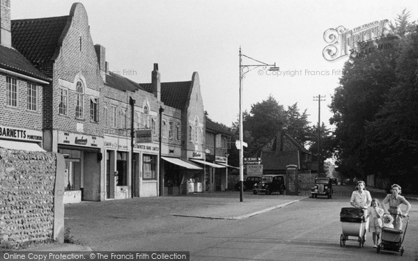 Photo of Rustington, Broadmark Parade c.1950