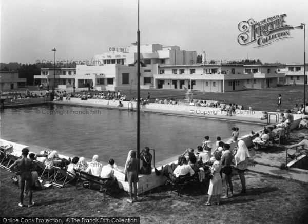 Photo of Rustington, Mallon Dene, Swimming Pool c.1950