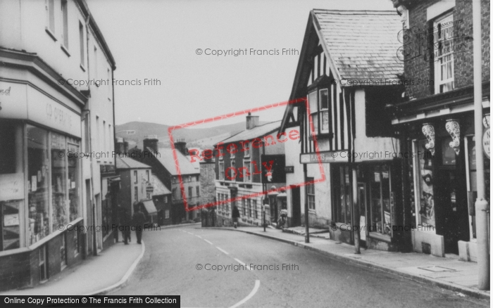 Photo of Ruthin, Well Street c.1965