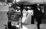 People And Delivery Boys, Union Street 1904, Ryde