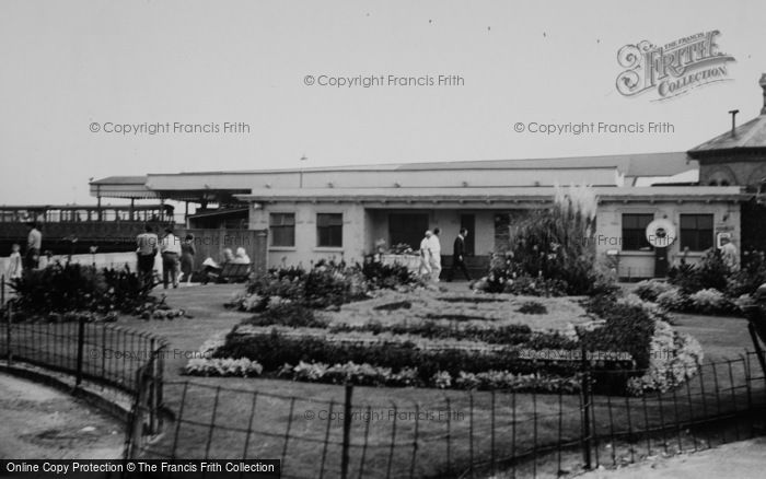 Photo of Ryde, The Gardens c.1960