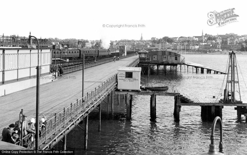 Ryde, the Pier c1955