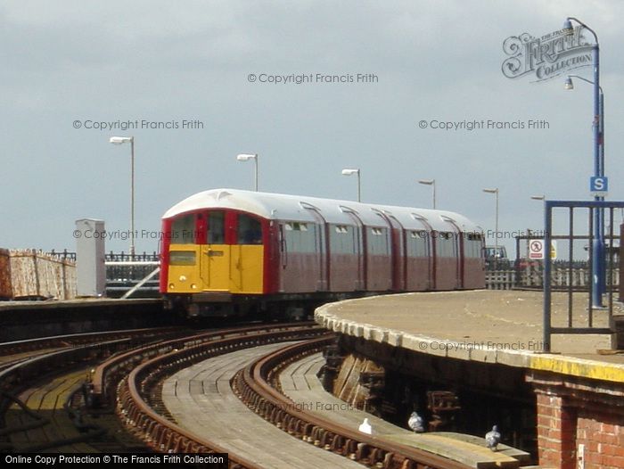 Photo of Ryde, Train Arriving On Esplanade 2005
