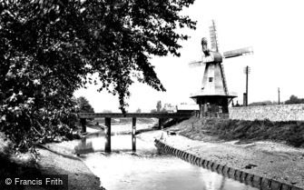 Rye, the Windmill 1912
