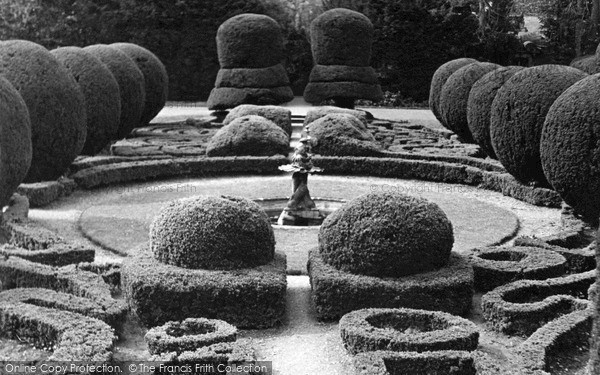 Photo of Saffron Walden, Bridge End Gardens, The Dutch Garden c.1950